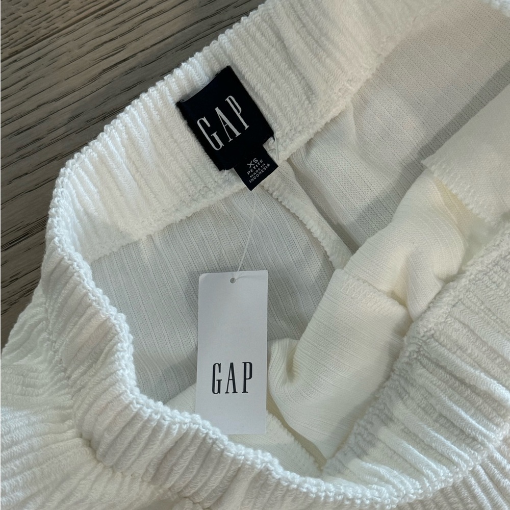 Gap Rib Easy Shorts - Picture 6 of 6